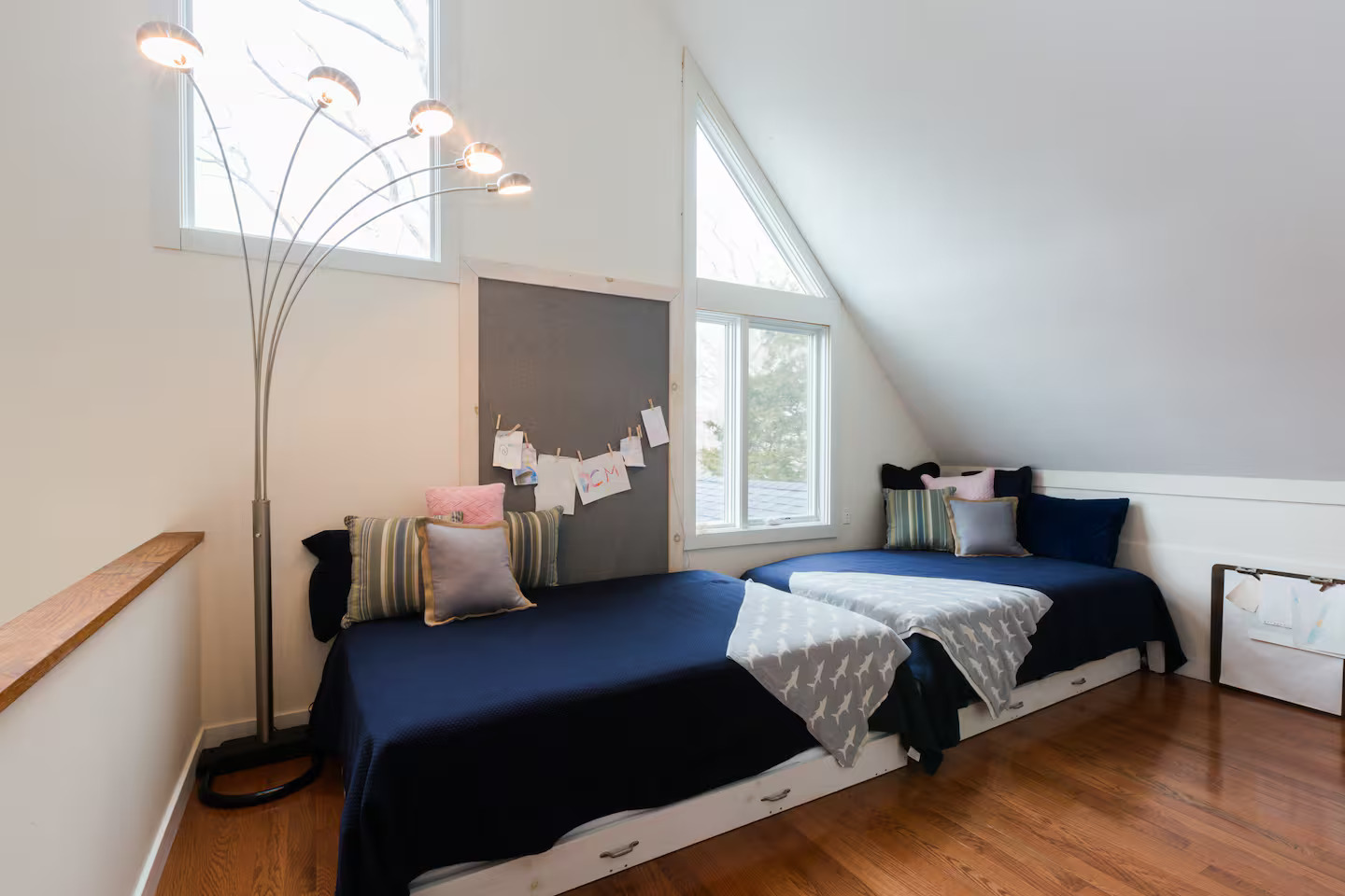 6fbb64ed-6dea-425d-98ab-d877f1ba7a6f