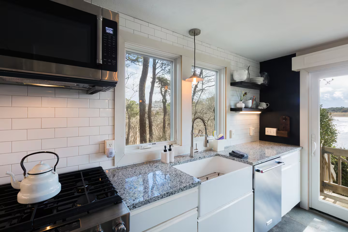 74a11ce7-3348-49a4-aeaf-f189b1e333c4